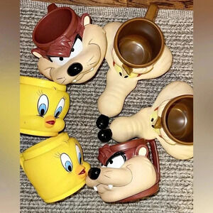 9 count Vintage Looney Tunes Warner Brothers Character Drinking Cups Mugs 3D
